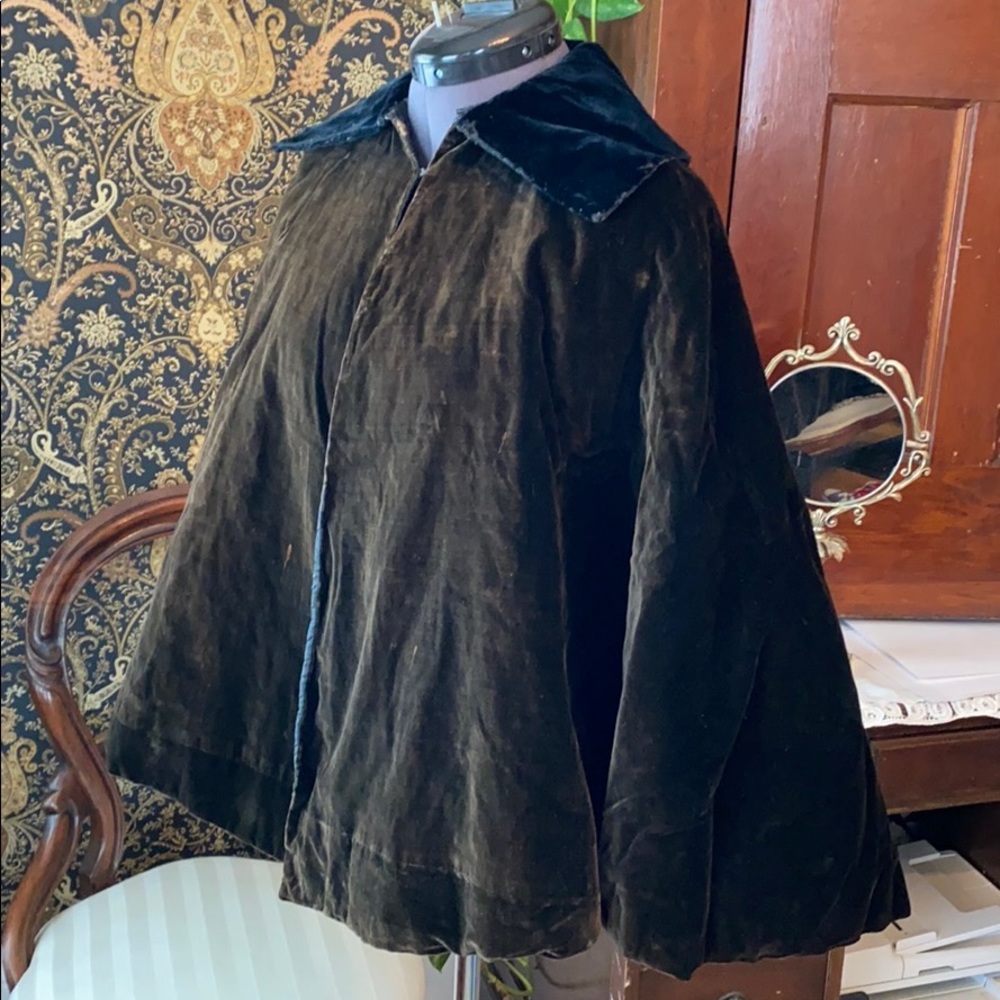 Antique Victorian Velvet Cape